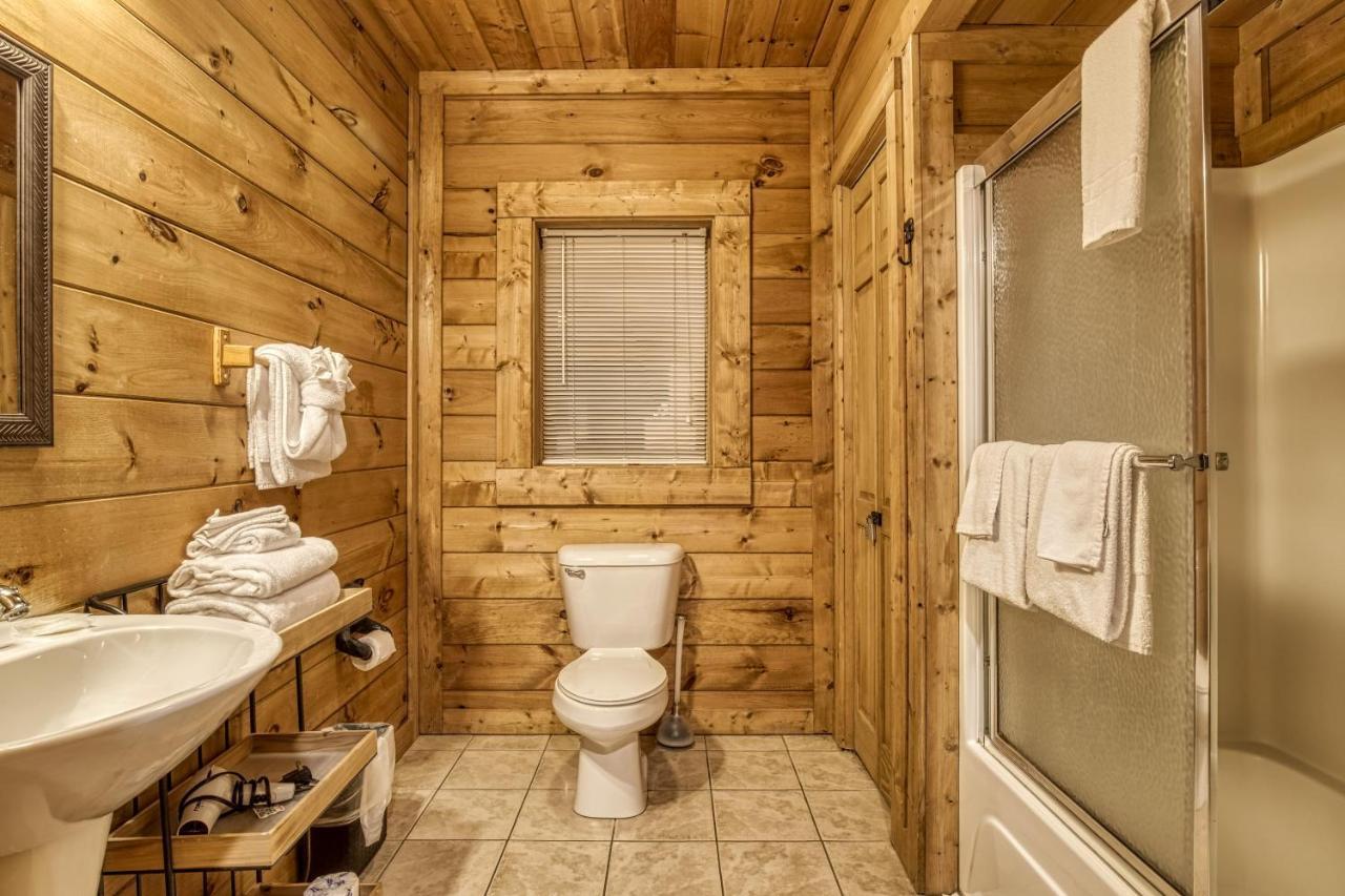 Bridgewood Cabin, Hot Tub, 1089 Of Free Attraction Tickets For Each Paid Day, Dollywood And More! Pigeon Forge Dış mekan fotoğraf