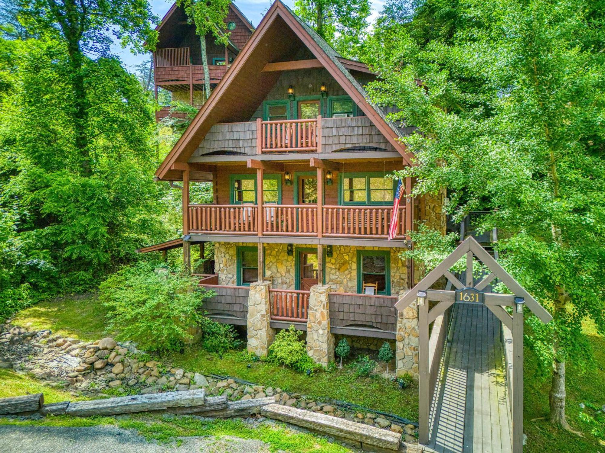 Bridgewood Cabin, Hot Tub, 1089 Of Free Attraction Tickets For Each Paid Day, Dollywood And More! Pigeon Forge Dış mekan fotoğraf